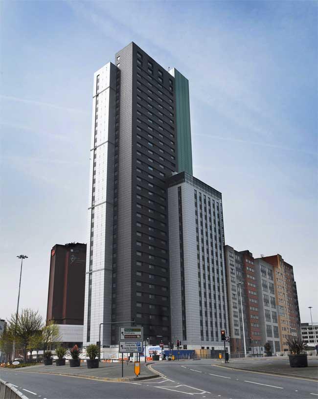 Sky_Plaza_external